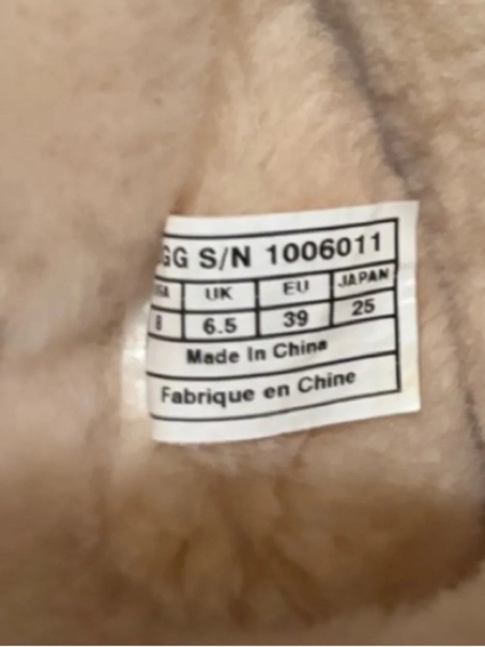 UGG Cream Shearling Winter Boots Patten